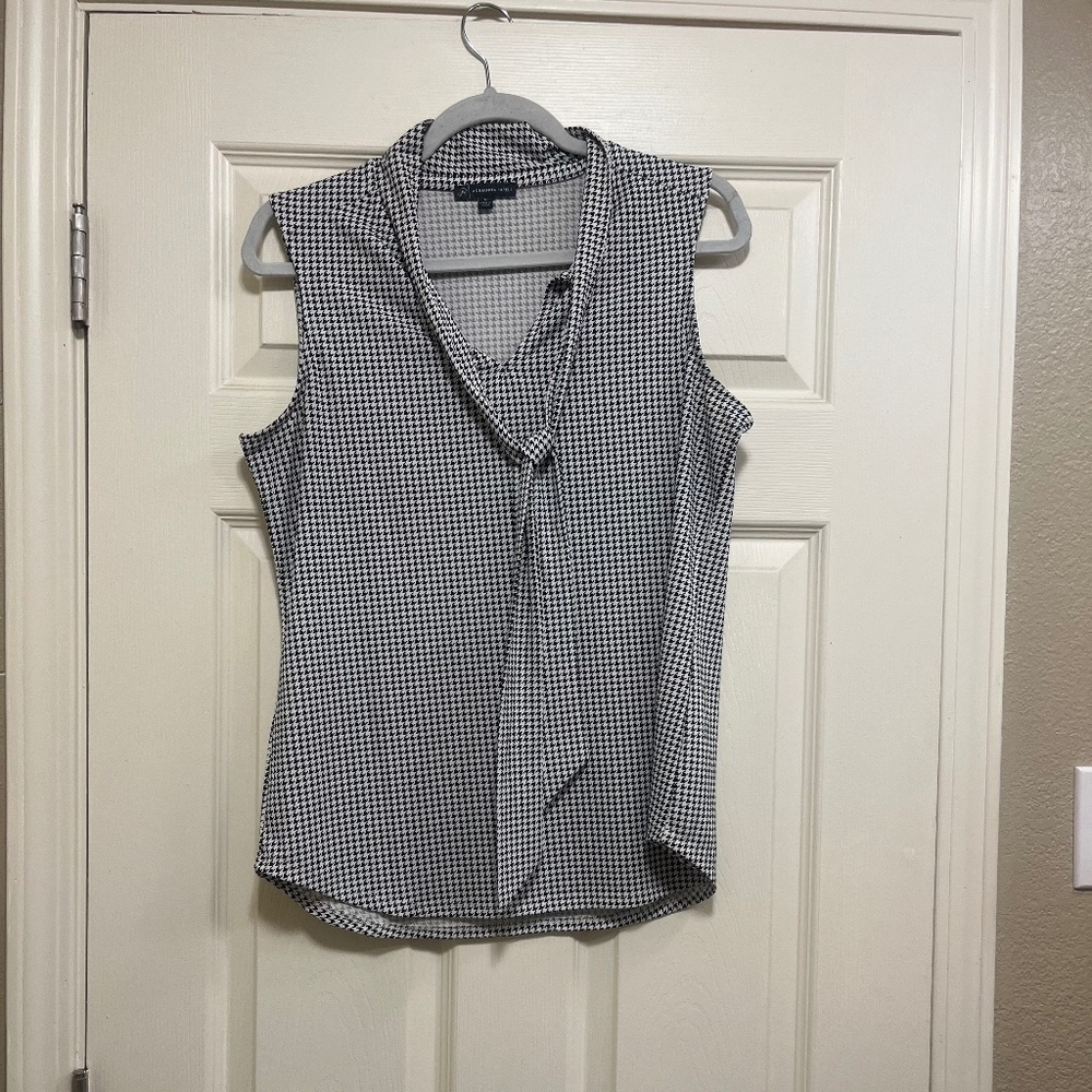 Adrianna Papell houndstooth work top